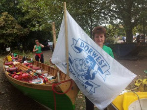 Dorwest fly the flag down the river Thames